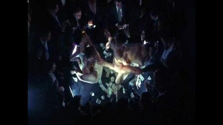 « Requiem pour un rêve ». JENNIFER CONNELLY. Fesse contre fesse