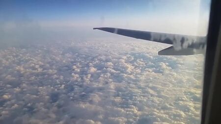 Elle a fait une pipe directement dans l'avion (porno, inceste, baise, Pornhub, MILF, maman, chatte, sexe, porno, baise, matures, salope, aime l'anal)