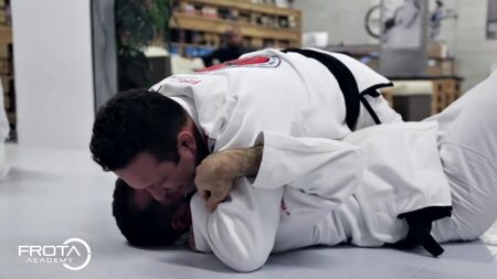 Renzo Gracie BJJ - Étranglement Ezekiel