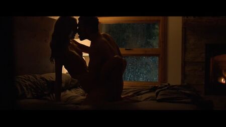 Lilly Krug, Ash Santos Nude – Shattered (2022) HD 1080p Regarder en ligne