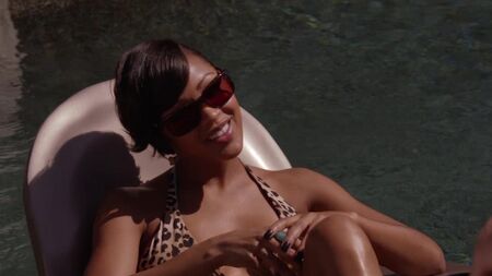 Meagan Good sexy - Californication (2012) S05 Épisodes 2 à 6