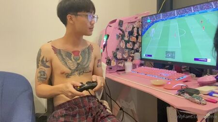 Vidéo de « Excité et en manque de baise »