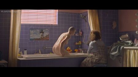 Joey King nue et sexy - The Act (2019) saison 1 en HD 1080p - Regarder en ligne
