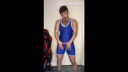 Joshbigosh [Porno gay sur OnlyFans]