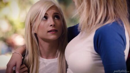 Une lesbienne mûre a séduit une jeune lycéenne Jessa Rhodes Piper Perri porno lesbiennes lesbiennes jeunes MILF sexe avec des femmes mûres
