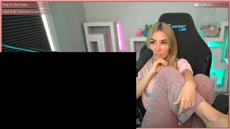 Alinity : pieds, plantes des pieds, orteils