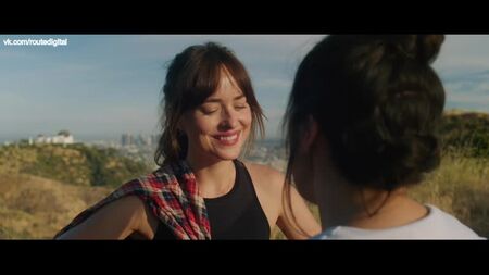 Dakota Johnson, Tracee Ellis Ross, June Diane Raphael - The High Note (2020) HD 1080p : des scènes de nudité sur le web ? Sexy ! À voir en ligne
