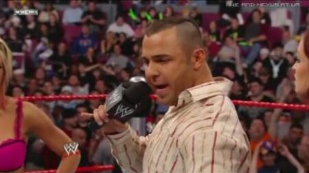 Le reportage sur Ashley Massaro et Maria dans Playboy