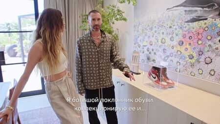 En visite chez Adam Levine (Maroon 5) et Behati Prinsloo : leur ranch à Los Angeles (720 x 1280).mp4