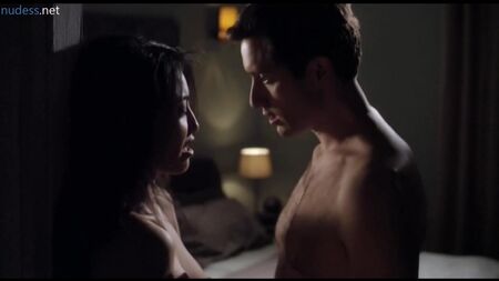 Chasty Ballesteros nue dans « Girls Guide to Depravity », saison 2, épisode 11 [720p]