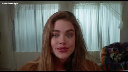 Denise Richards - Tammy et le T-Rex (1994) HD 720p - Des scènes de nudité ? Ça va chauffer ! Regarder en ligne