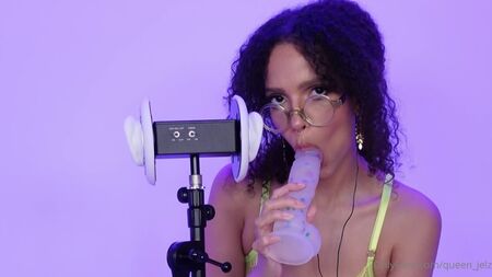 Jelzy ASMR, alias Queen Jelz - JOI avec gode (OnlyFans)