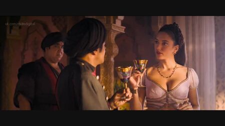 Vanessa Guide - Alad'2 (2018) HD 1080p : nue ? Sexy ! Regarder en ligne