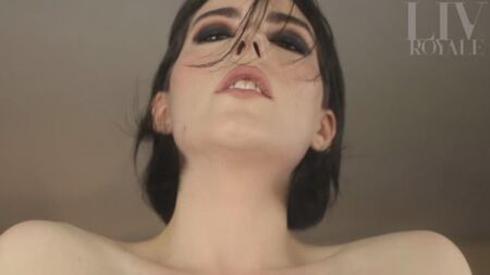 Liv Royale - Cum Inside Me (version doublée en russe)