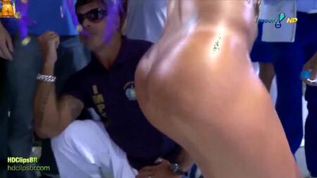 Dani Sperle dans les coulisses du carnaval | Brazilian Girls braziliangirls