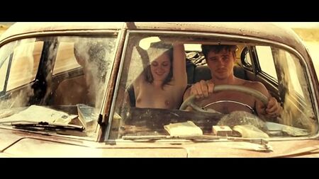 Les scènes de sexe topless de Kristen Stewart dans *On the Road*