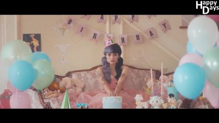 Melanie Martinez – Pity Party (sous-titres en russe)