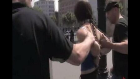 Sexe de groupe public sur la caméra