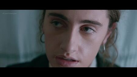 Rachel Sennott nue - Shiva Baby (2020) HD 1080p Regarder en ligne / Rachel Sennott - Shiva Baby