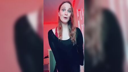 La tiktokeuse Brynn Woods exhibe son joli petit cul