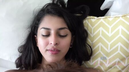 Sexe virtuel avec Sophia Leone