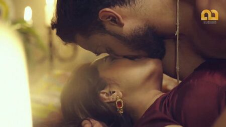 Recueil de scènes de sexe tirées de séries web indiennes
