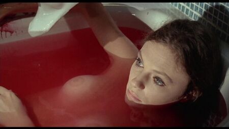 Jacqueline Bisset, Barbara Parkins nues - La Valse de Méphisto (1971) HD 1080p Blu-ray