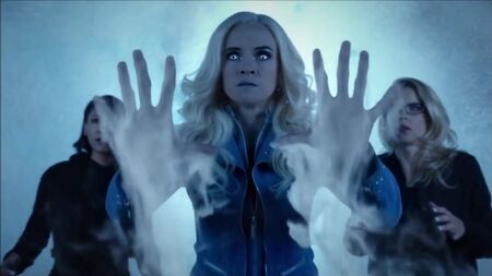Toutes les scènes de Killer Frost (Terre-1) n° 3