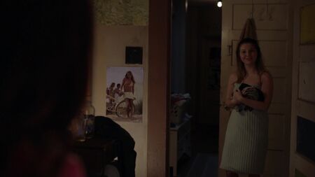 Sammi Hanratty, Tina Ivlev - Shameless, saison 8, épisode 12 (2018) HD 1080p