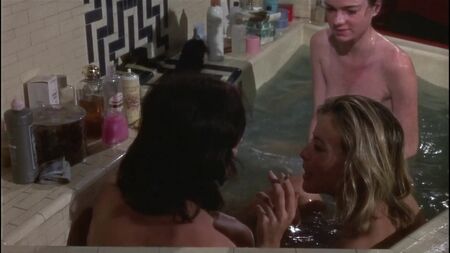 Anita Pallenberg, Michelle Breton nues – Performance (1970)