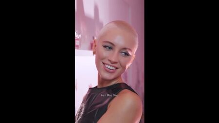 2021 : Iris Law lors d'un événement Dior Beauty