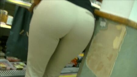 milf_naturelle_au_joli_cul_720p