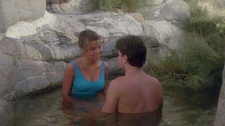 Sherilyn Fenn nue - The Wraith (1986) HD 1080p