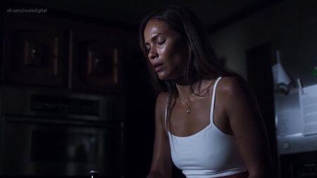 Lesley-Ann Brandt, Rachel True – Horror Noire (2021) HD 1080p Des scènes de nudité ? Sexy ! Regarder en ligne