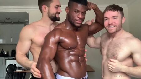 Daniel Shoneye, Gabriel Cross et Griffin Barrows [OnlyFans Gay]