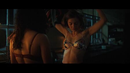 Olivia Scott Welch, Kiana Madeira, Julia Rehwald - Fear Street : Partie 1 (1994) (2021) Olivia Welch, Kiana Madeira - La rue de la peur