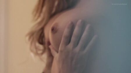 Mindy Robinson, Hannah Hughes nues – VHS 2 (2013) HD 1080p Regarder en ligne / Mindy Robinson, Hannah Hughes – Z/L/O 2