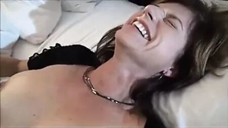 Une femme mûre cocufiée