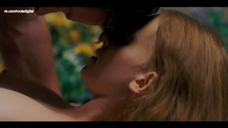Isabelle Grill, etc. Nude - Midsommar (2019) HD 1080p Regarder en ligne
