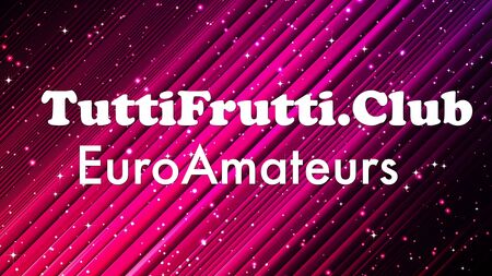 Partouze amateur en public - Glory Cafe