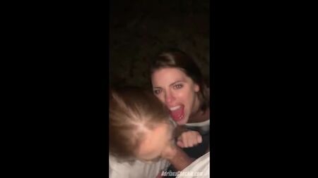 [Onlyfans] Adriana Chechik & Megan Rain - fellation en public, éjaculation faciale