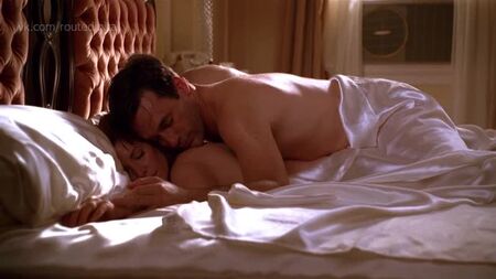 January Jones, Melinda McGraw, Rima Yazbeck - Mad Men s02e06 (2008) HD 720p Nue ? Sexy ! Regarder en ligne