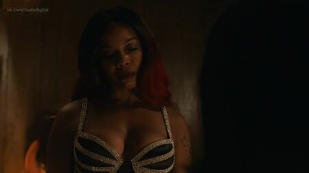 Brandee Evans, Elarica Johnson, Shannon Thornton nues - P-Valley s01e04 (2020) / Brandy Evans, Elarica Johnson - La Vallée de la tentation