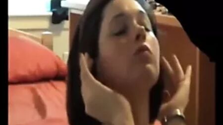 Jennifer Lawrence (éjacule-moi sur le visage)