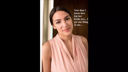 Alexandria Ocasio-Cortez et sa poitrine généreuse