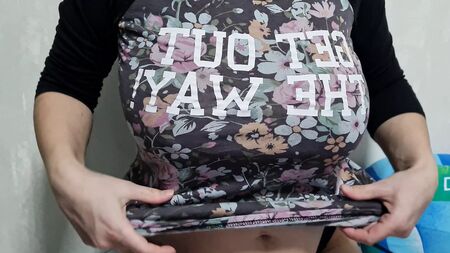 Des gros seins qui tombent